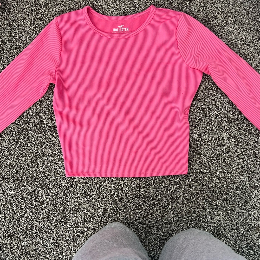 Hollister must have collection pink long sleeve